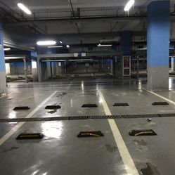 上海莲花国际广场停车场详细信息及保安服务说明